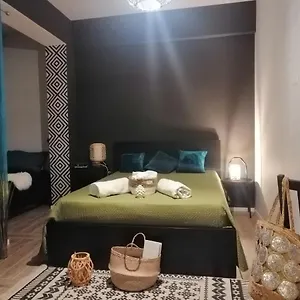 Bed & Breakfast Domus 65, Aragona